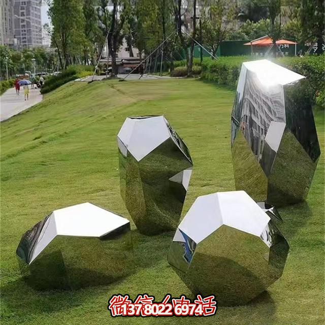 拋光鏡面不銹鋼——不規則造型雕塑
